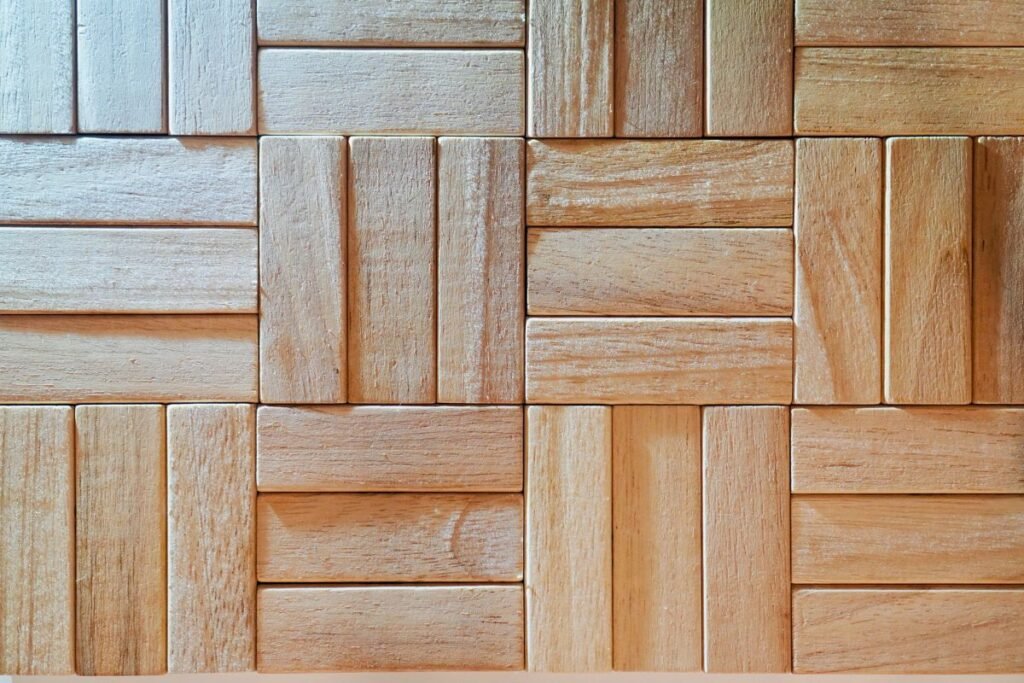 Bloques de madera encajados de forma limpia, imagen de la sección de dificultades de personalidad.